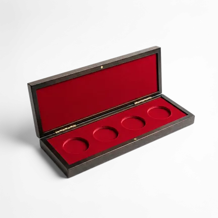 Деревянный футляр с логотипом Георгий Победоносец для 4 монет в капсулах